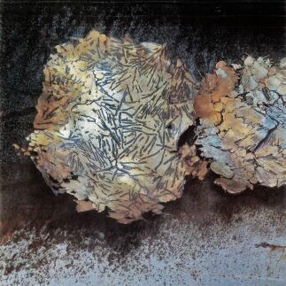 2 Schalen - Messing und Eisen - geschmiedet und geätzt